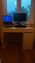 Bureau Ikea weinig gebruikt, Ophalen of Verzenden, Gebruikt