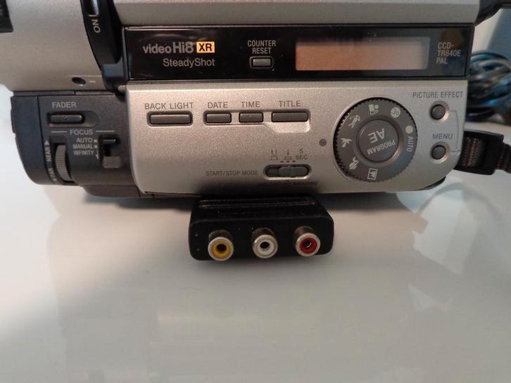 sony hi8 camera type ccd-tr840XR    met tbc   en dnr, Audio, Tv en Foto, Videocamera's Digitaal, Gebruikt, Band, Disc of Geheugen