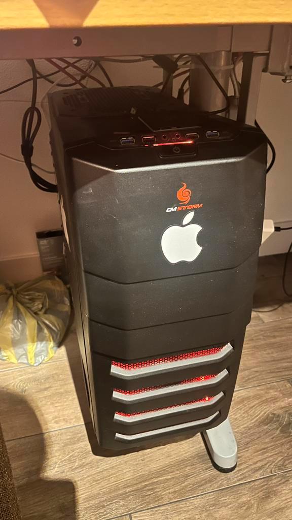 Hackintosh, Computers en Software, Apple Desktops, Zo goed als nieuw, Mac Pro, 3 tot 4 Ghz, Ophalen