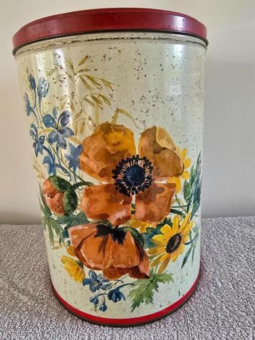 vintage bloemenblik jaren 70 beschikbaar voor biedingen