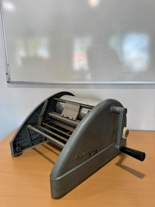 Geha 380 stensel machine, Antiek en Kunst, Antiek | Kantoor en Zakelijk, Ophalen of Verzenden