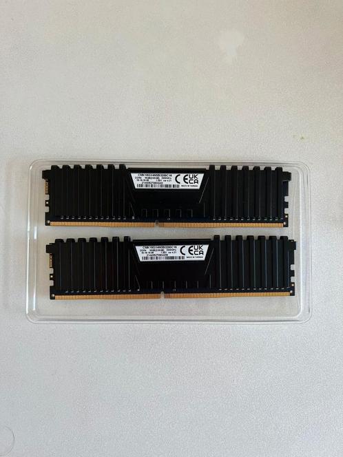 Corsair vengeance DDR4 16Gb, Computers en Software, RAM geheugen, Zo goed als nieuw, Desktop, 16 GB, DDR4, Ophalen of Verzenden