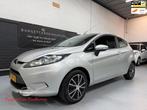 Ford Fiesta 1.25 Ghia Nap/Airco/APK 11-2026!, Auto's, Ford, Voorwielaandrijving, Euro 5, Stof, Gebruikt