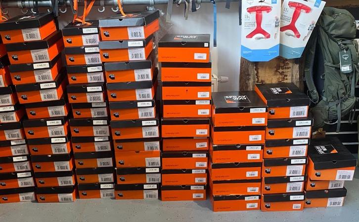 Partij hoogwaardige wandelschoenen, Sport en Fitness, Bergsport en Wandelen, Nieuw, Schoenen, Ophalen