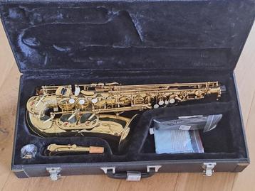 Aurora Classic altsax volledig gereviseerd beschikbaar voor biedingen