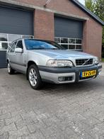 Volvo V70 2.5 XC 4WD AUT 1999 Grijs, Auto's, Stationwagon, 2435 cc, Particulier, 1600 kg