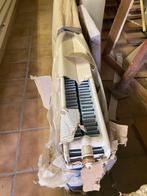 Nieuwe Henrad Radiator, Doe-het-zelf en Verbouw, Verwarming en Radiatoren, 30 tot 80 cm, 500 tot 800 watt, Radiator, Nieuw