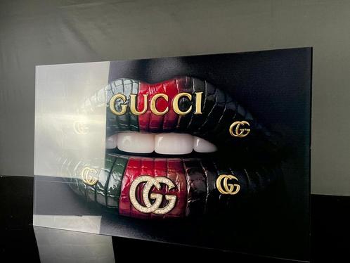 Gucci Lips plexiglass schilderij, Antiek en Kunst, Kunst | Schilderijen | Modern, Ophalen of Verzenden