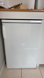Ikea tafel koelkast met vriesvak, Witgoed en Apparatuur, Vriezers en Diepvrieskisten, Ophalen, Gebruikt, Vrijstaand, Minder dan 60 cm