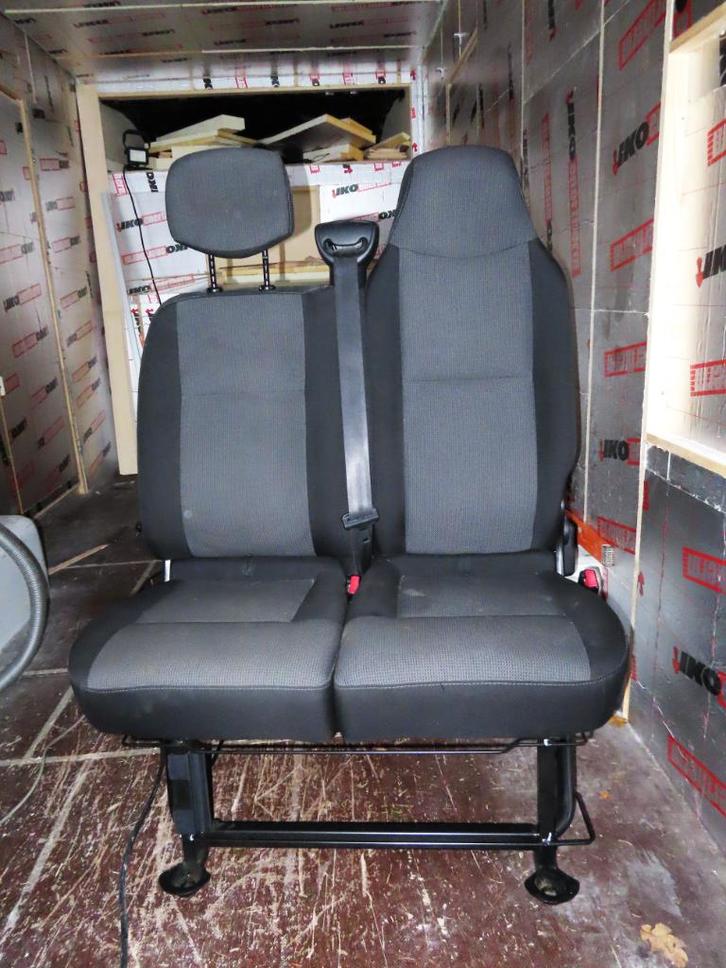 Renault Master bankje, prima staat., Auto-onderdelen, Vrachtwagen-onderdelen, Renault, Interieur en Bekleding, Gebruikt, Ophalen