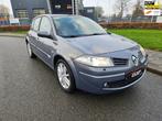 Renault Mégane 1.6-16V Tech Line 5 deurs airco xenon, Voorwielaandrijving, Gebruikt, 4 cilinders, 49 €/maand