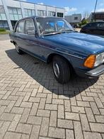 Mercedes 200D W123, Auto's, Achterwielaandrijving, Beige, Blauw, Leder en Stof