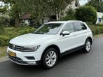 Volkswagen Tiguan 1.4 TSI ACT 150PK DSG Highline, Stof, 4 cilinders, 150 pk, SUV of Terreinwagen