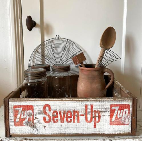 Brocante oud houten Seven Up ( 7 up ) kratje, Antiek en Kunst, Curiosa en Brocante, Ophalen of Verzenden