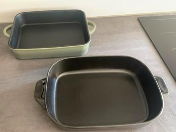 Ovenschalen blokker beschikbaar voor biedingen