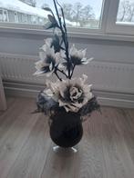 Tekoop : Glazen vaas met kunstboeket, Huis en Inrichting, Woonaccessoires | Vazen, 50 tot 75 cm, Zwart, Ophalen of Verzenden, Glas