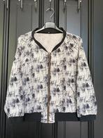 Licht sport bomberjack abstracte print, cropped, ongevoerd, Ophalen of Verzenden, Zo goed als nieuw, Maat 38/40 (M), Overige typen