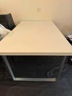 Te koop: Eettafel in goede staat – stijlvol en stevig, Zo goed als nieuw, Vijf personen of meer, Metaal, Rechthoekig