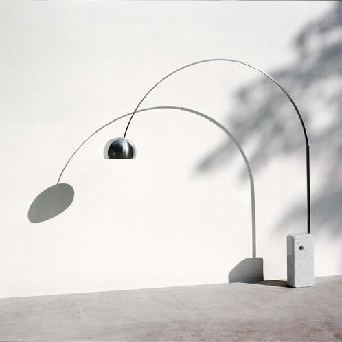 Originele FLOS Arco Booglamp - Wit Marmer, Huis en Inrichting, Lampen | Vloerlampen, Zo goed als nieuw, 200 cm of meer, Metaal