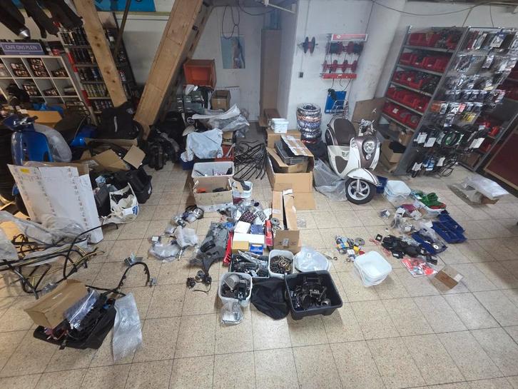 Scooter onderdelen of accessoires te koop, Fietsen en Brommers, Brommeronderdelen | Algemeen, Overige typen, Ophalen of Verzenden