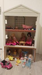 barbiehuis incl meubels, barbies, kleertjes, Ophalen, Gebruikt, Poppenhuis
