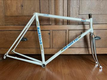 Vintage Benotto 5000 Turbo raceframe Campagnolo beschikbaar voor biedingen