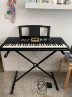 Yamaha keyboard YPT-220 + standaard, pedaal en starter pack, Ophalen, Zo goed als nieuw, 61 toetsen, Yamaha