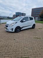 Chevrolet Spark 1.0 Bifuel Cruise Control Android, 37 €/maand, 4 cilinders, Wit, Origineel Nederlands