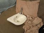Kleine wasbak spinx met kraan, Ophalen of Verzenden, Kraan