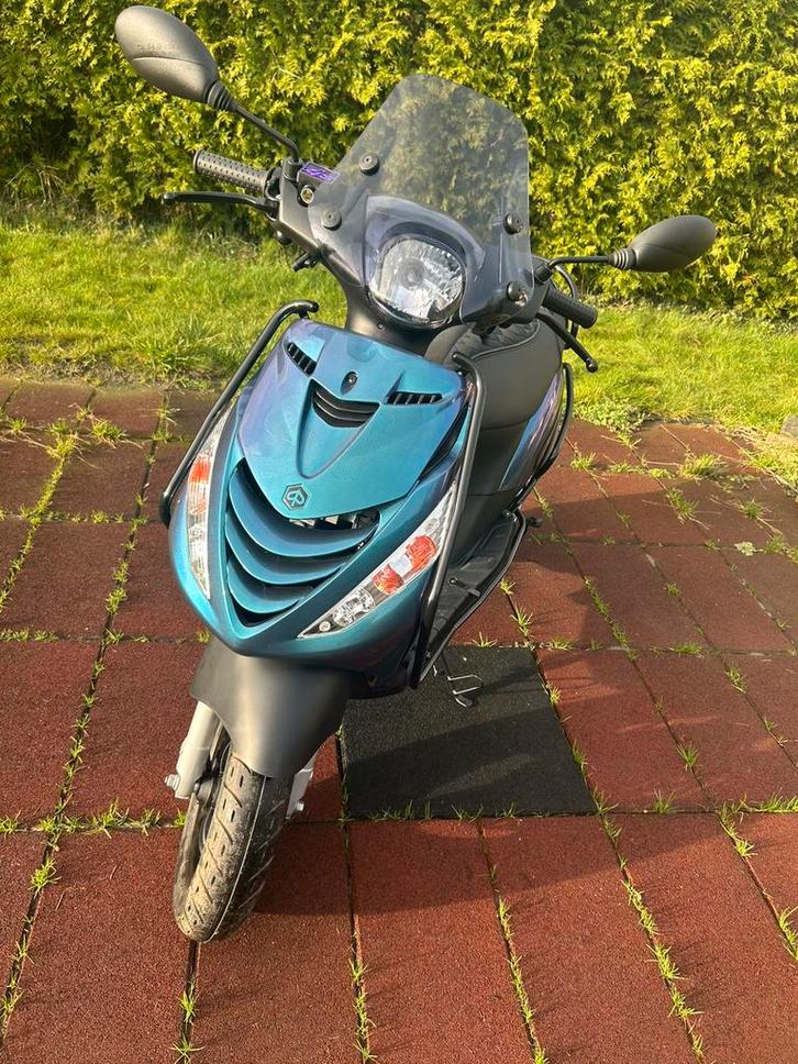 Zip 4t e5, Fietsen en Brommers, Scooters | Piaggio, Zo goed als nieuw, Zip, Maximaal 45 km/u, Benzine, Ophalen