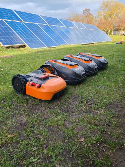 worx landroid modellen 2016-2024, Tuin en Terras, Robotmaaiers, Zo goed als nieuw, 20 tot 25 cm, Met regensensor, Bestuurbaar via app