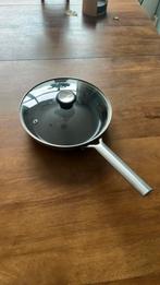 24 cm pan met deksel, Ophalen, Zo goed als nieuw, Rvs, Koekenpan of Braadpan