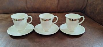 3x Wedgwood Brair Rose Kop en Schotels beschikbaar voor biedingen