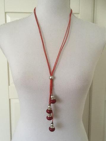Accessories lange rode kralen ketting beschikbaar voor biedingen