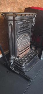 Oude Franse houtkachel eind 19e eeuws, Ophalen of Verzenden, Gebruikt, Vrijstaande haard, Houthaard