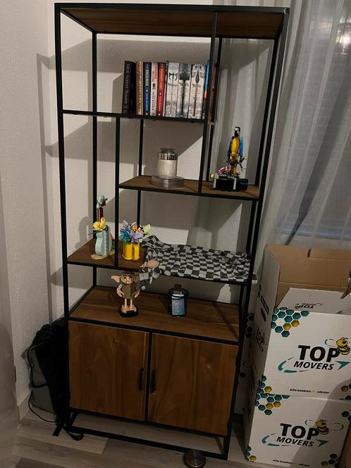 Vakkenkast Charlie Xenos, Huis en Inrichting, Kasten | Boekenkasten, Gebruikt, 50 tot 100 cm, 150 tot 200 cm, 25 tot 50 cm, Met deur(en)