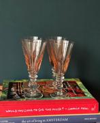 Set van 4 vintage roze glazen op voet, Verzenden