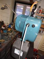 DEMAG ketting takel type PK2 500 KG, Doe-het-zelf en Verbouw, Lieren en Takels, Ophalen, Zo goed als nieuw, Elektrisch