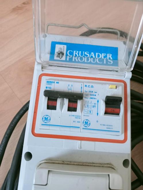 Verlengsnoer gezekerd, Caravans en Kamperen, Camper-accessoires, Gebruikt, Ophalen