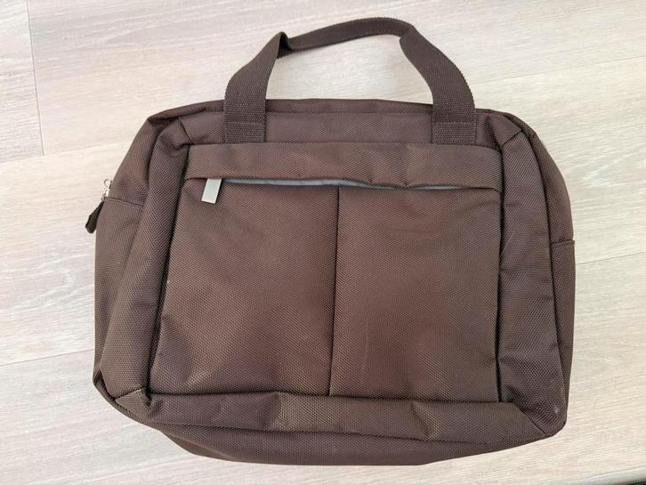 Bruine laptoptas / aktetas, Computers en Software, Laptoptassen, Zo goed als nieuw, Aktetas, 15 inch, Ophalen