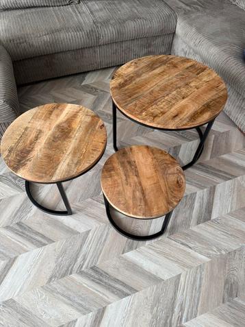 Salon Tafel set Mangohout 3 delig beschikbaar voor biedingen
