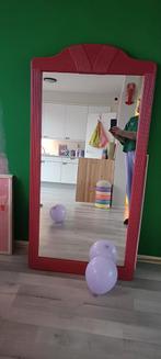 Grote spiegel roze fuchsia, Huis en Inrichting, Woonaccessoires | Spiegels, Ophalen of Verzenden, Zo goed als nieuw