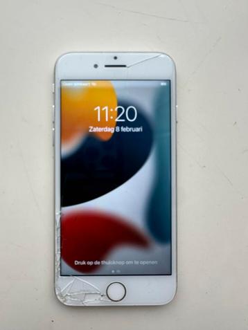 iPhone 7 32GB Zilver - Scherm Gebarsten beschikbaar voor biedingen