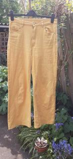 Gele flare pants, Lang, Maat 38/40 (M), Ophalen of Verzenden, Zo goed als nieuw