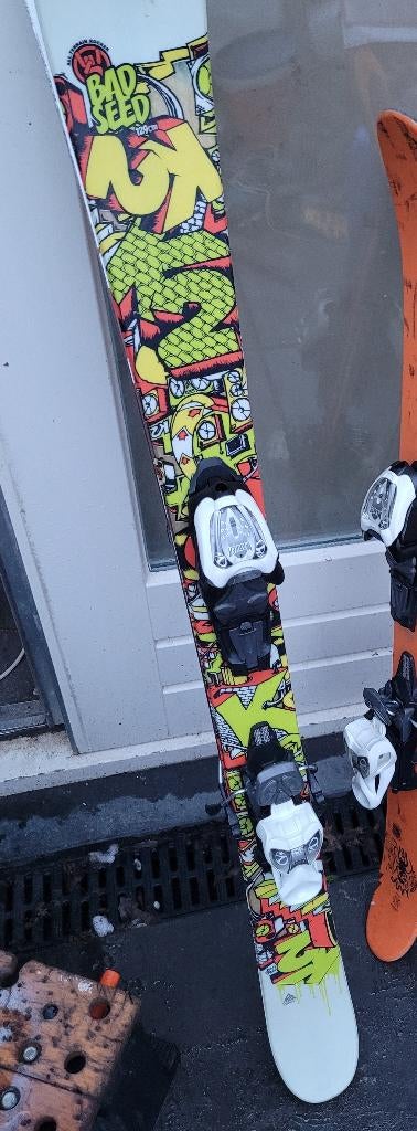 K2 kinderski's 1.29 meter + schoenen, Gebruikt, 100 tot 140 cm, Carve, Skiën