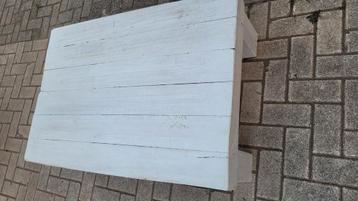 Salontafel industrie look beschikbaar voor biedingen