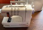 Janome Cover Pro 1000CP - keurig onderhouden, Hobby en Vrije tijd, Naaimachines en Toebehoren, Ophalen of Verzenden, Zo goed als nieuw