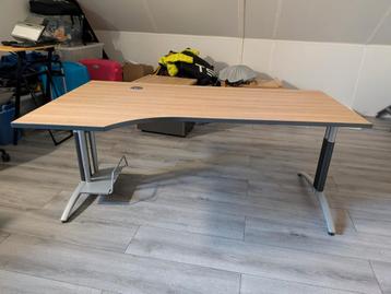 Bureau 1,80m x 1,00/0,80m