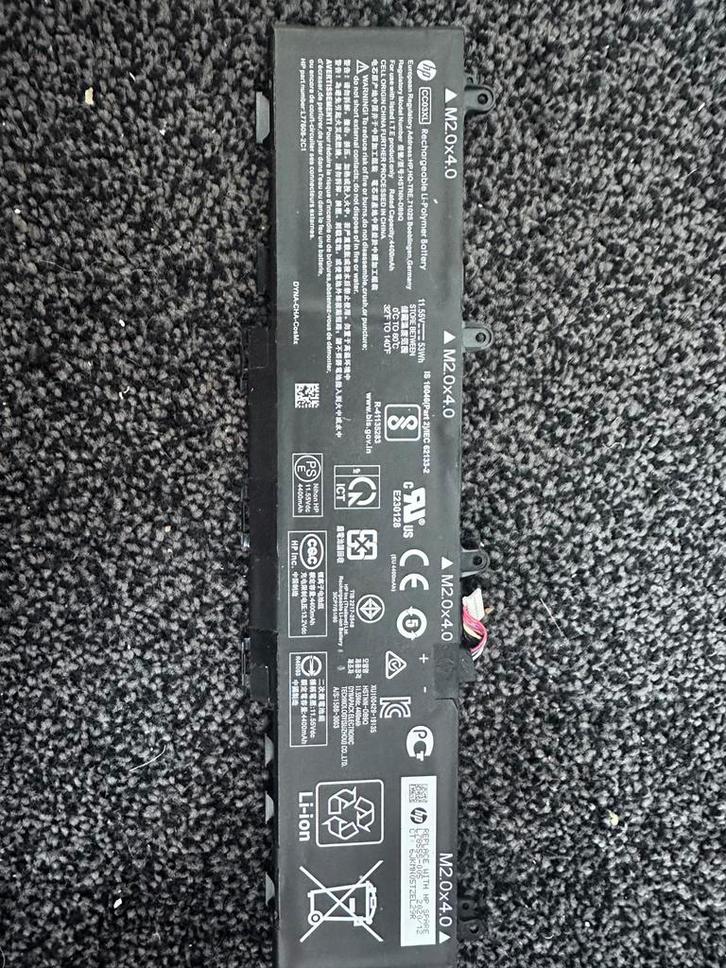 Gebruikte Laptop Batterij HP CC03XL, Computers en Software, Accu's en Batterijen, Gebruikt, Ophalen of Verzenden