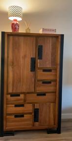 Houten kast met lades en deuren, Ophalen